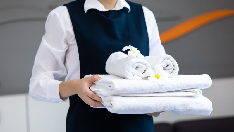 What should you pay attention to when housekeeping comes to your home?