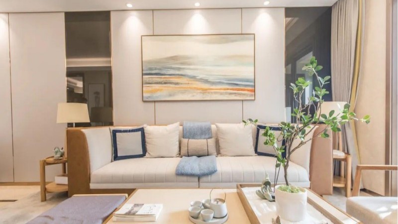 The style of a home depends on details: the clever use of lighting, fabrics and colors